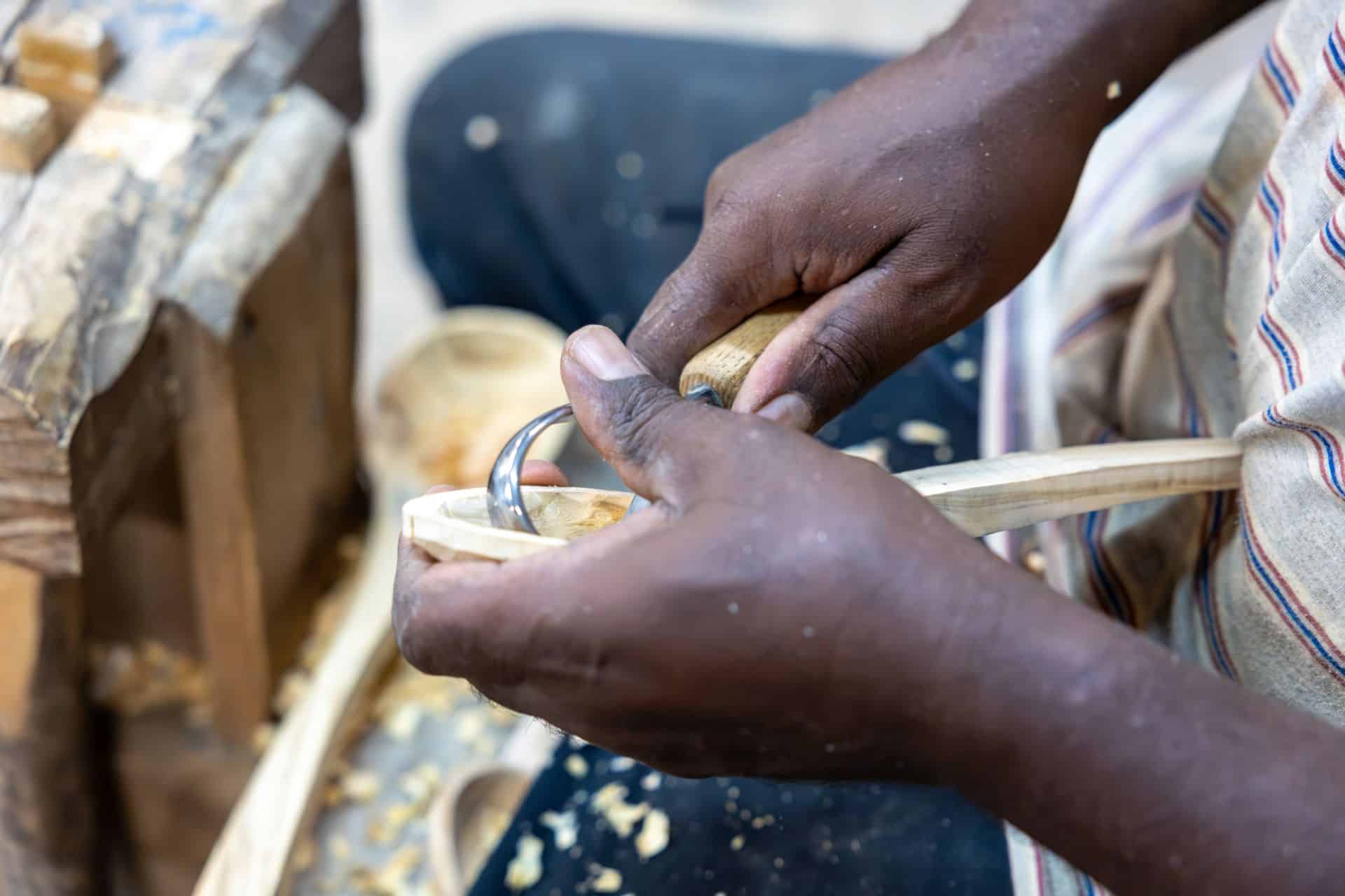 Exploring the Artistry of Handmade Olive Wood Utensils: How Supporting Refugee Artisans Creates Positive Social Impact