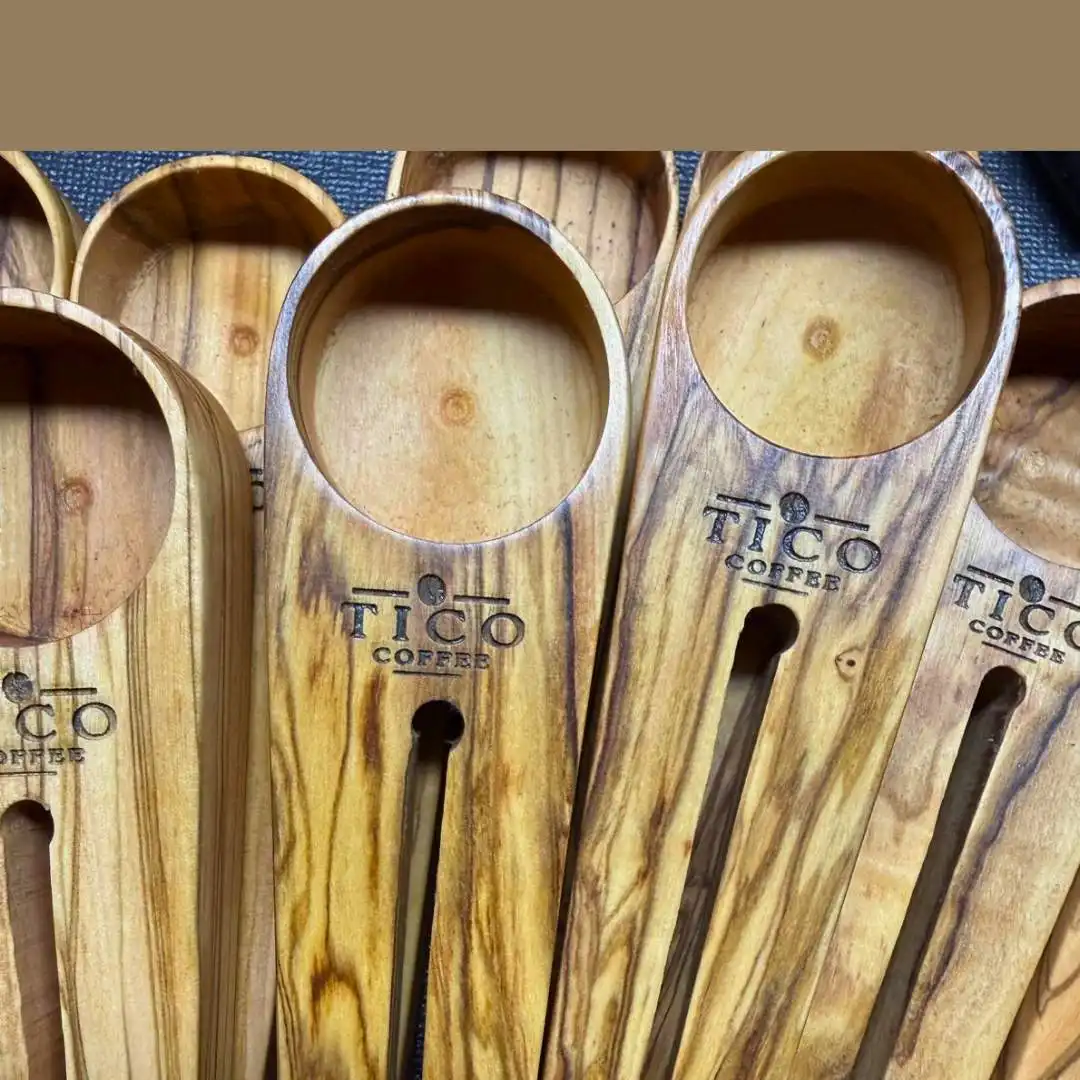 The 5 Best Personalized Wedding Party Gifts That Actually Mean Something